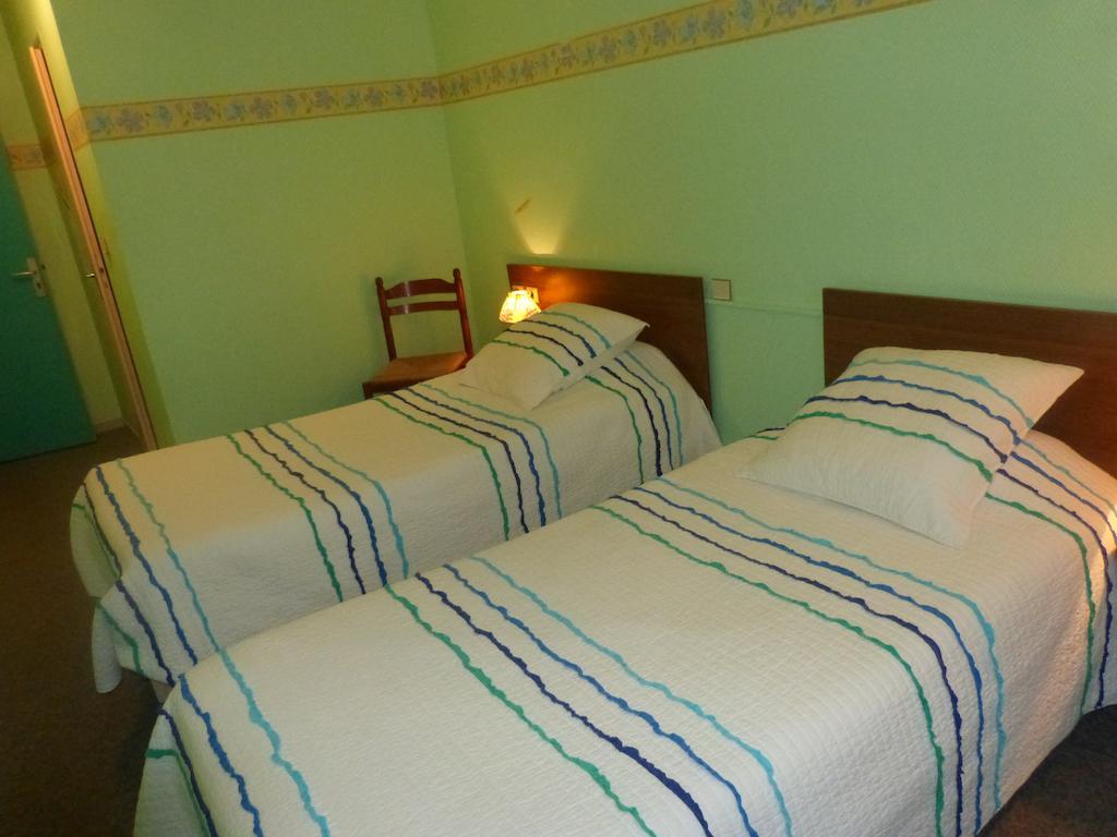 Hotel Du Donjon Champlitte-et-le-Prélot Habitación foto